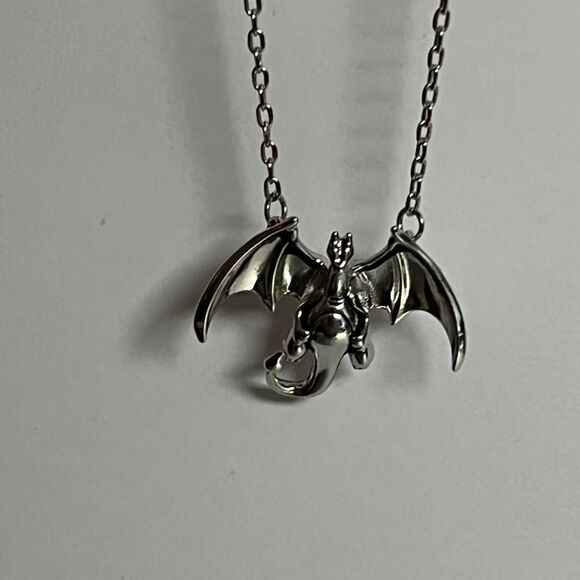 Charizard Pokemon Charm Pendant Necklace Charmander Jewelry Chain - Picture 3 of 7